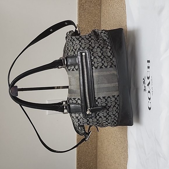 Coach vintage canvas shoulder bag - Picture 3 of 8